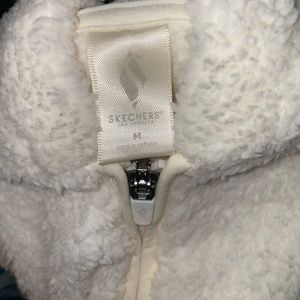 Skechers | Sweaters | Sketchers Go Lounge Blissful Zip Hoodie Size Medium |  Poshmark